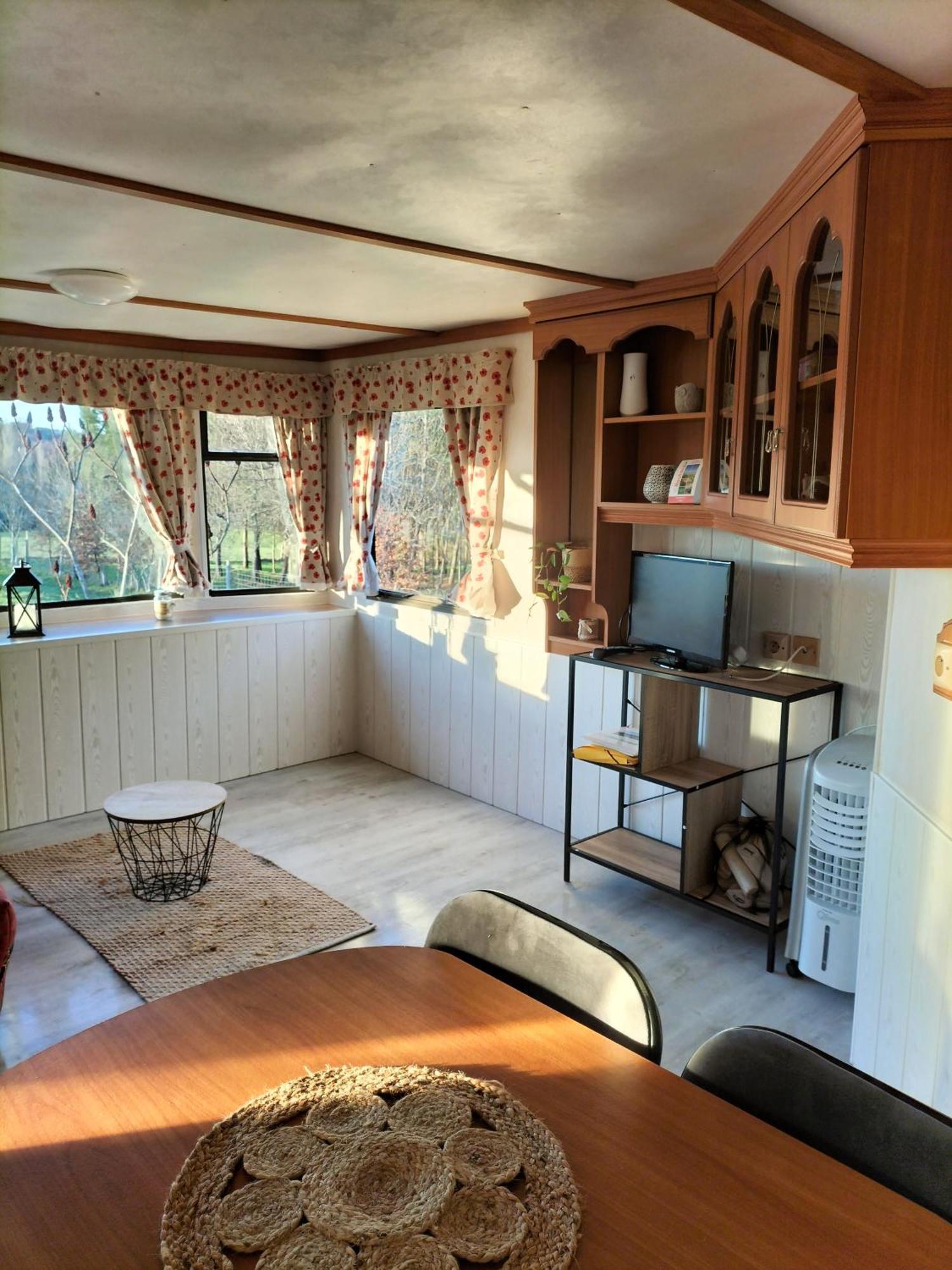 בית הארחה Saint-Vallier  	Tiny House מראה חיצוני תמונה